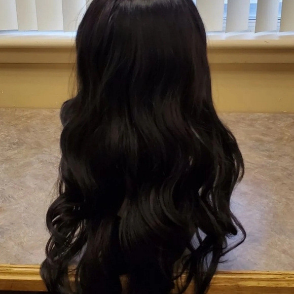 Body Wave Synthetic Lace Front Wig - Picture 4 of 7